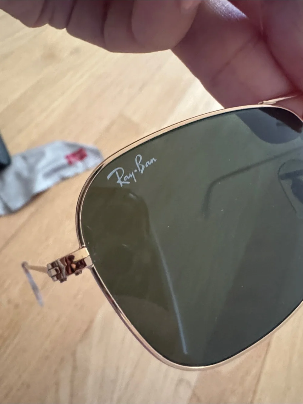 Ray-Ban Men’s Gold Frame Black Lens Aviator Sunglasses